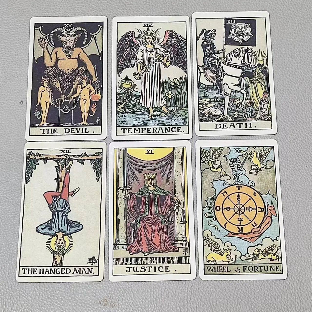 10.3*6cm die klassischen Tarot – Tarot Deck With Guidebook Bewertung und Preis